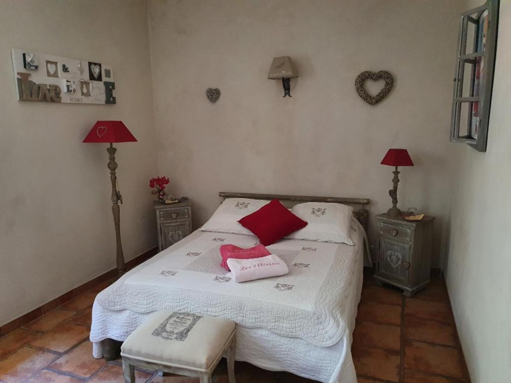 Bed and Breakfast Fenetre Sur Les Alpilles Saint-Martin-de-Crau Zewnętrze zdjęcie