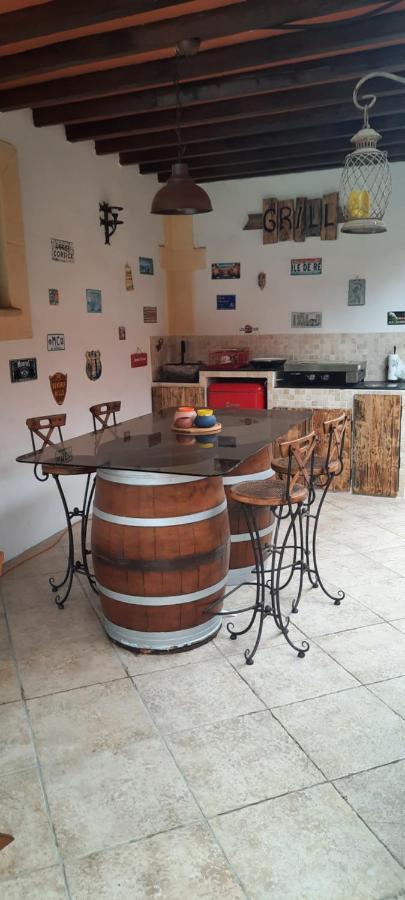 Bed and Breakfast Fenetre Sur Les Alpilles Saint-Martin-de-Crau Zewnętrze zdjęcie